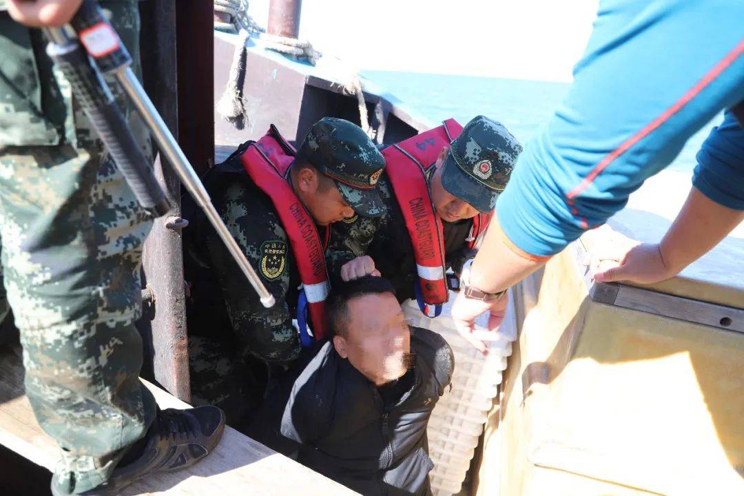 海霸张大伟抓捕现场曝光曾扬言我不高兴全山东不会吃到好的海肠