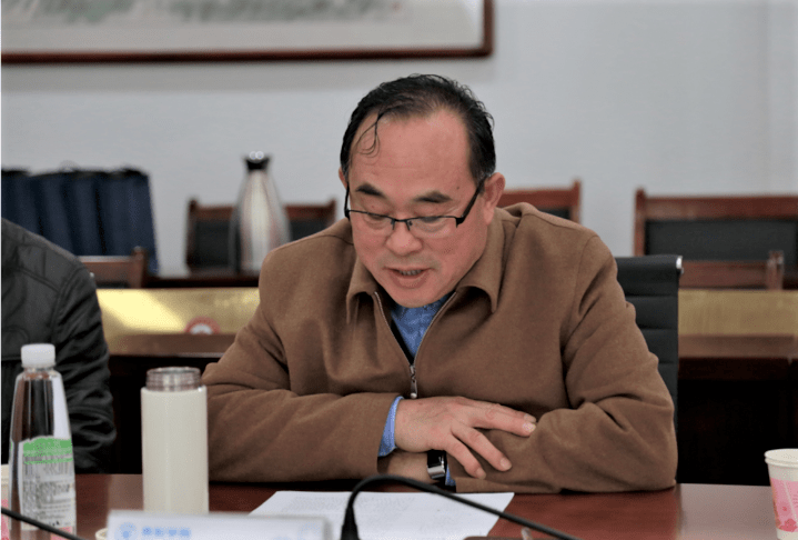 山东工程职业技术大学副校长张诚,教务处处长牛翔,鼎利教育集团代表