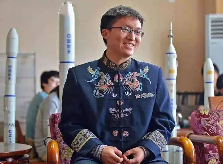 绿色·生涯|一名水族放羊娃的航天梦_张仁勇