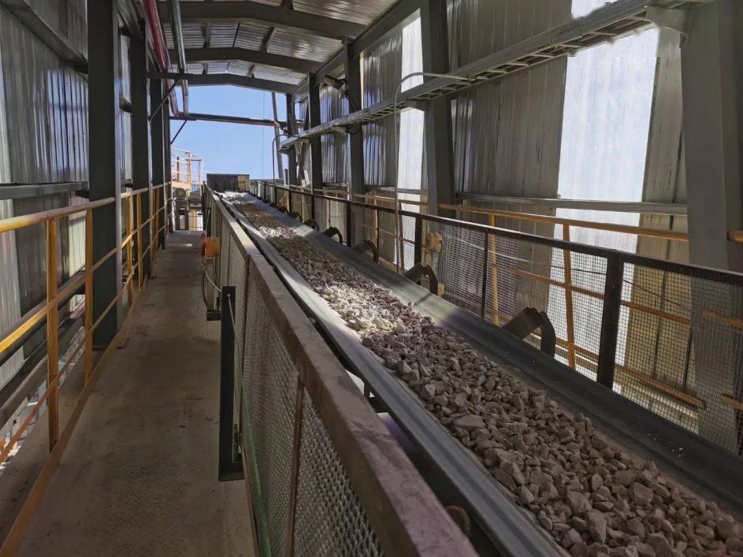 华新首条石灰生产线丽江新材1000td高活性石灰生产线活性石灰正式面市