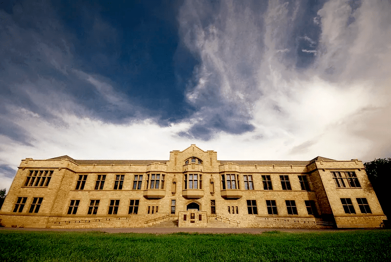 university of saskatchewan萨省大学