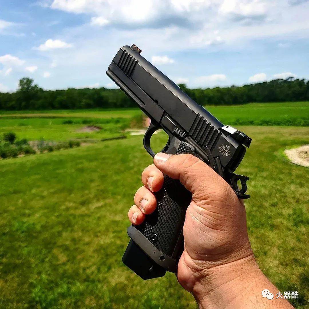 正面硬钢rockislandarmory枪械美图欣赏