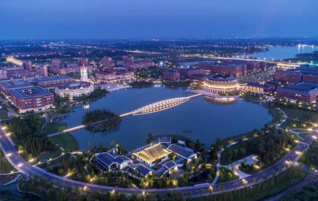 把握年终购房好时机轻松入住海纳郡135㎡大四房火热销售中