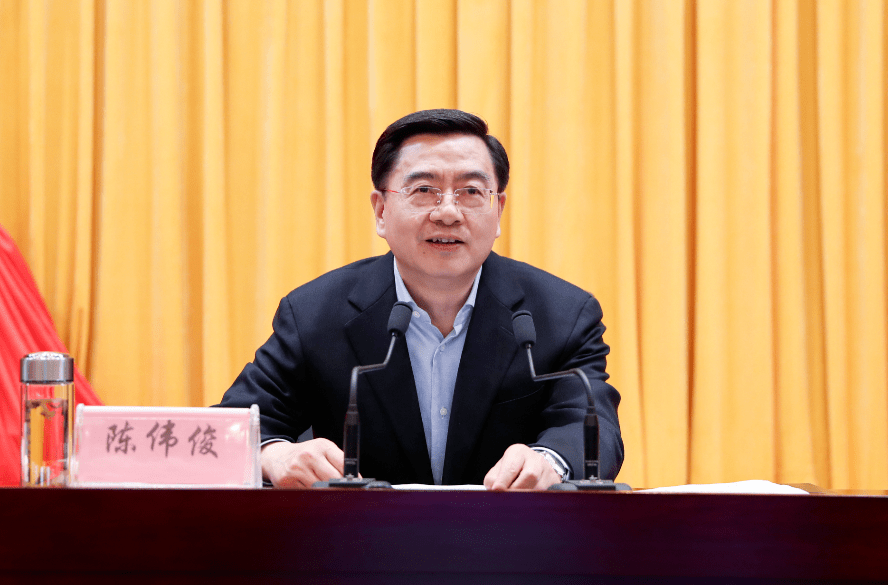 市委书记陈伟俊出席活动,寄语全市广大村社干部认真贯彻落实市委十二