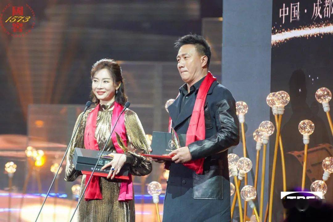 03trs audio高燃时刻本届中国电视好演员颁奖典礼以一场充满大爱情怀