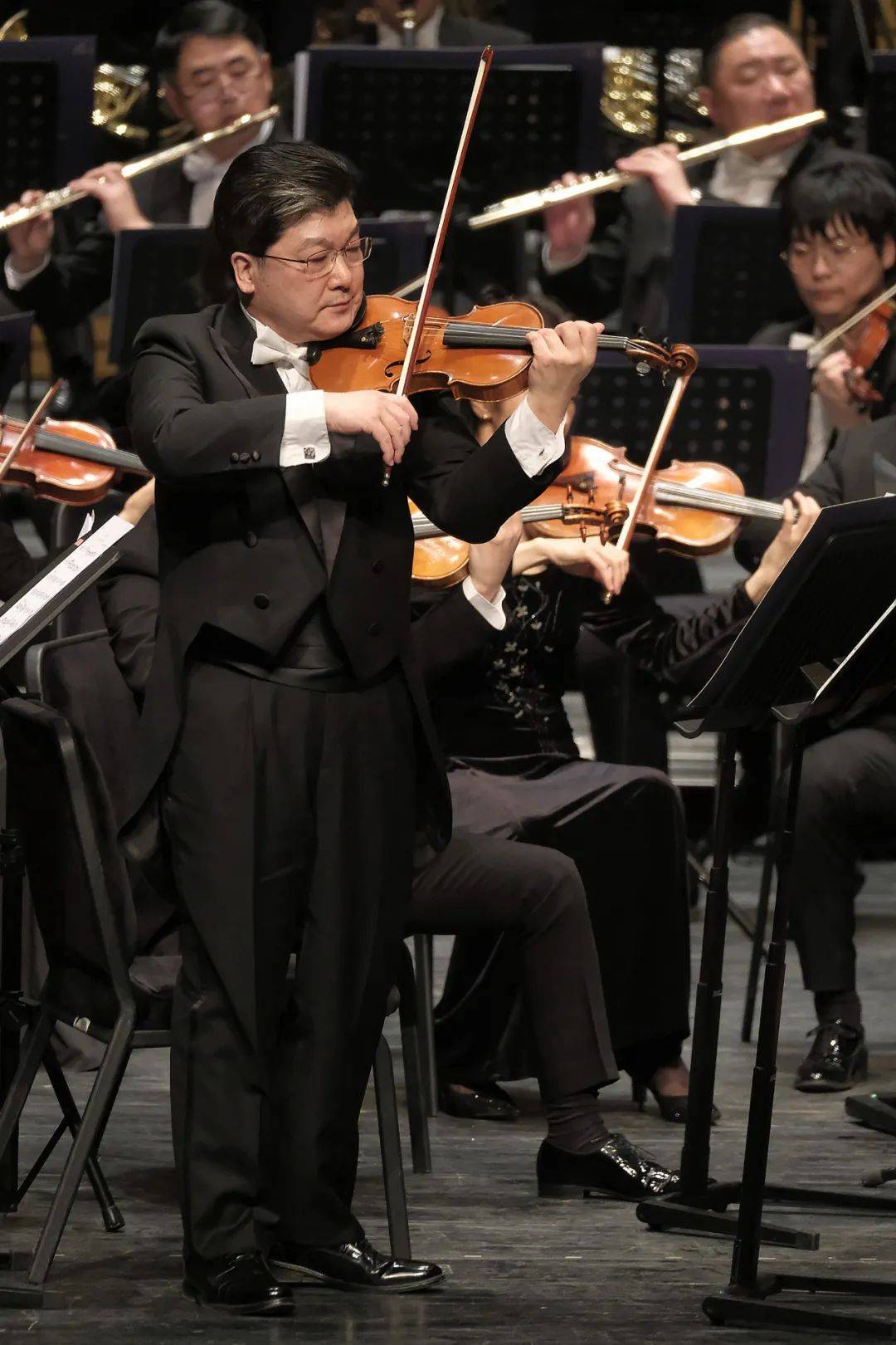 为了这场首演二十周年音乐会,中国爱乐乐团委约驻团作曲家邹野专门