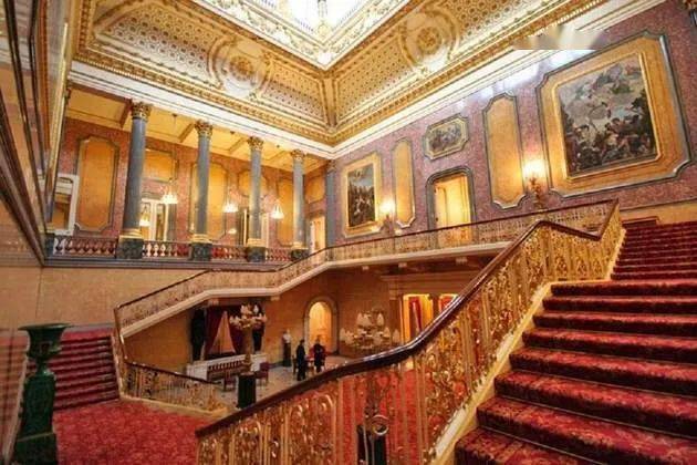 其一是位于伦敦的兰卡斯特宫lancaster house,这座新古典主义风格的