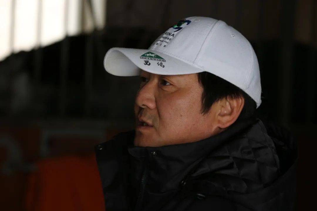栾树他们开玩笑说我是音乐圈里马术最好的马术圈里最会做音乐的