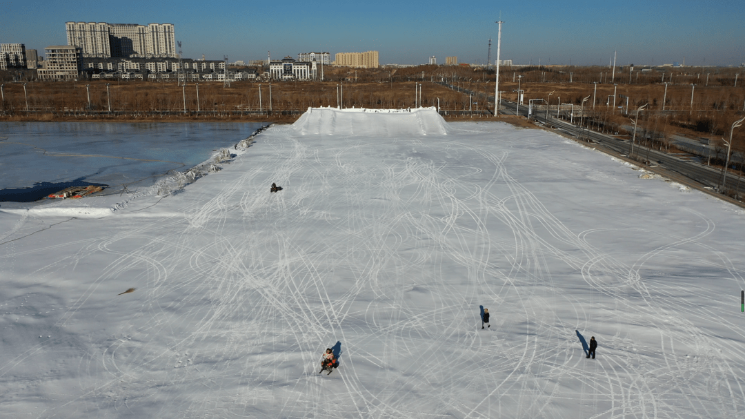 白城碧桂园滑雪场图片