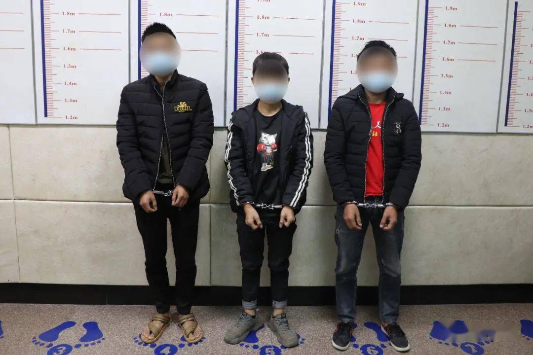 少年犯罪团伙审讯图片