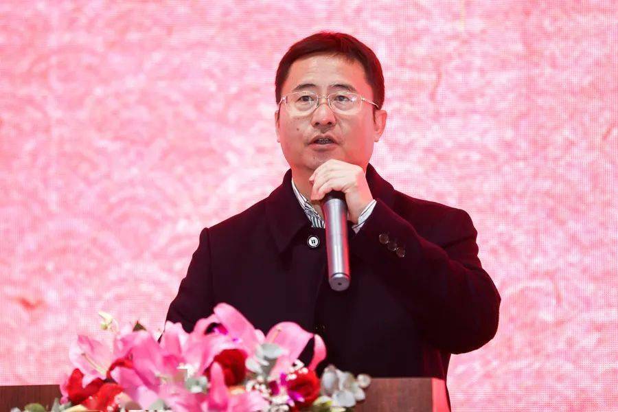 "气贯斗牛——高建伟牛年迎新画展"开幕