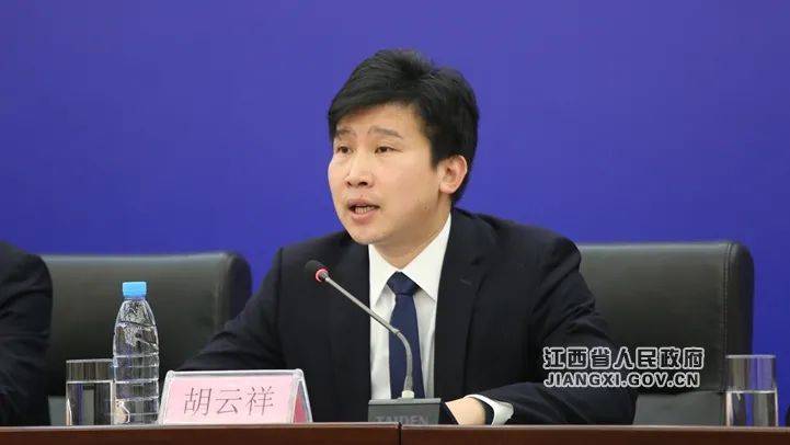 遂川县人民政府副县长胡云祥(文颖 摄)胡云祥:遂