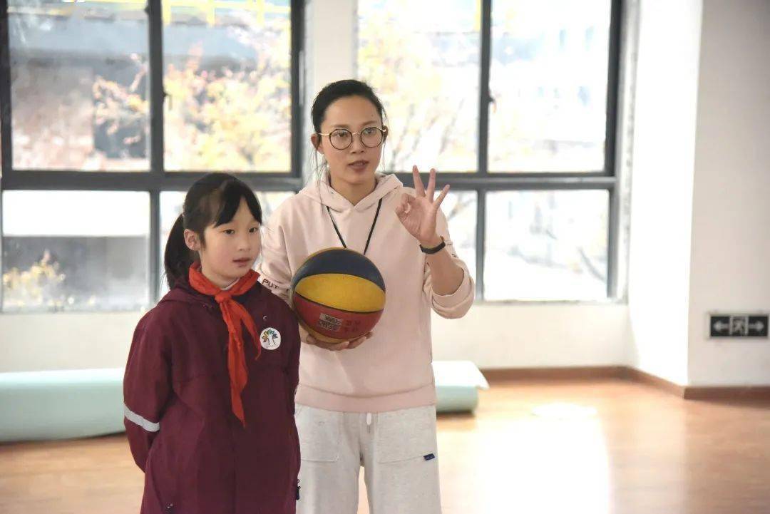 篮武不胜聚焦课堂卷入式体育教研会发光