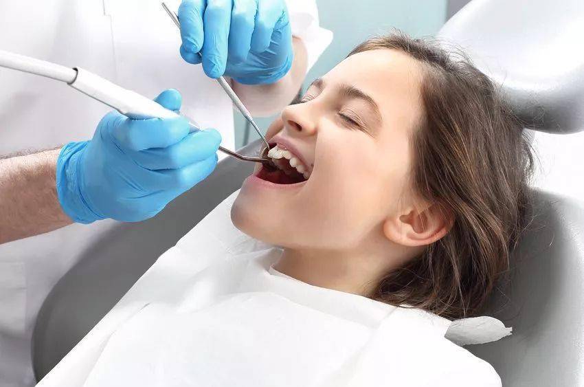 宝宝牙齿涂氟有什么用,会中毒吗?