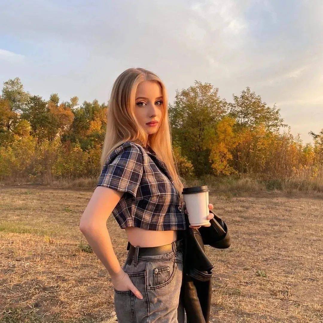 女生头像欧美很酷的女头像