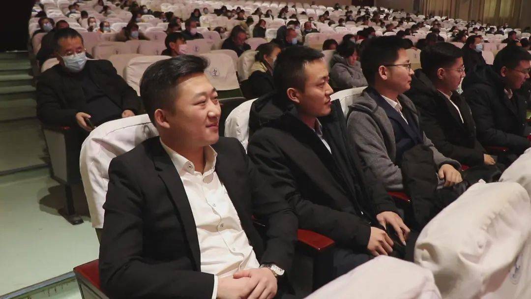 新教师,让我们一起,启程出发!监制:张化军文稿:任鹏