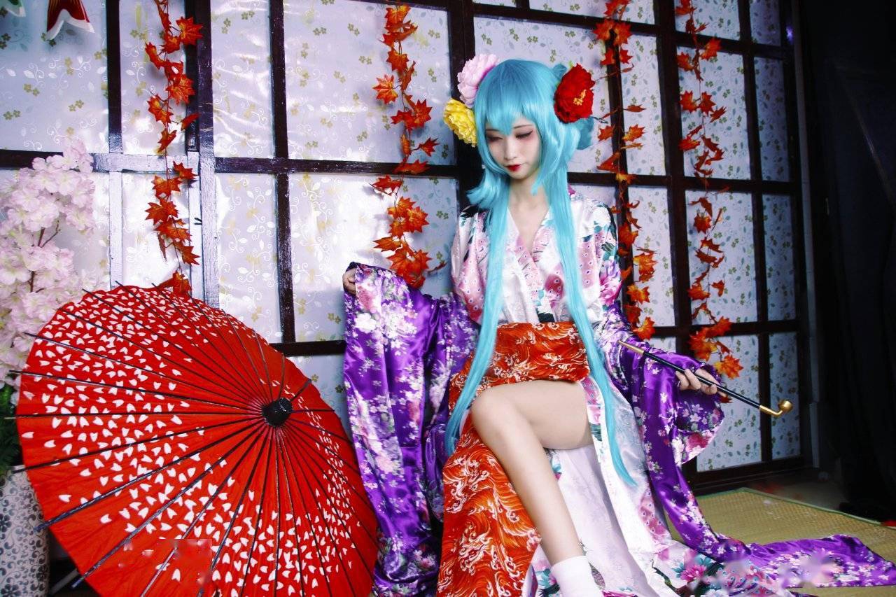 vocaloid初音未来镜音铃雨梦楼 cosplay