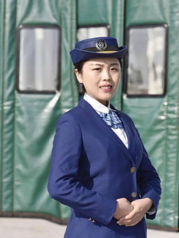 温馨试乘青岛地铁欣欣服务示范班组等你来