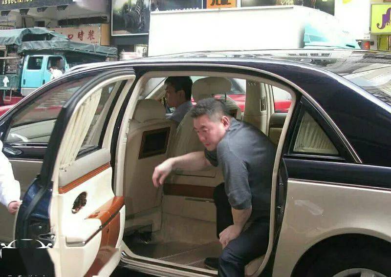 身家300亿的富二代,出门开30万马自达,最贵座驾仅70万_搜狐汽车_搜狐