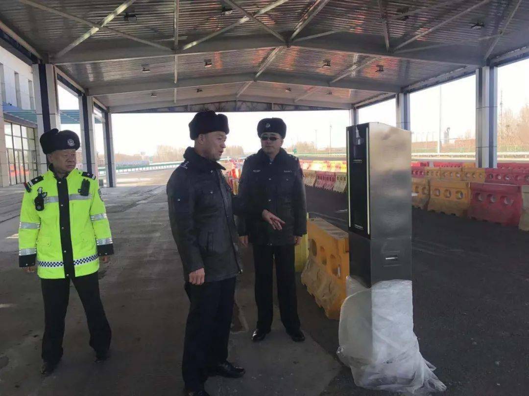 高速一支队支队长倪建军深入兴和大队蒙冀界检查站检查指导工作