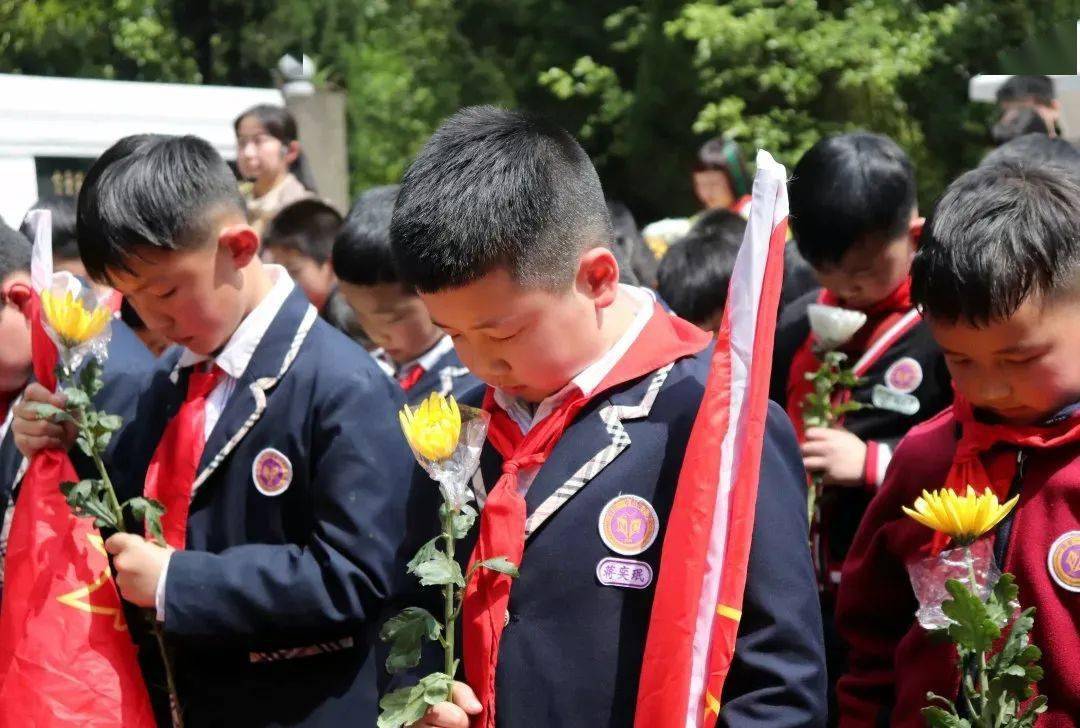 殫精竭慮鑄六載實至名歸進百強南充一中附屬小學被評為中國民辦教育