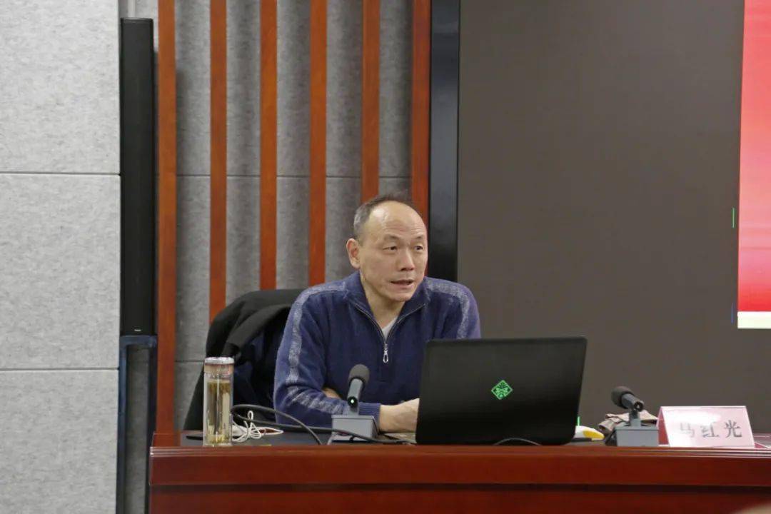 12月23日,市应急管理局邀请省委党校马红光教授为全体党员干部宣讲