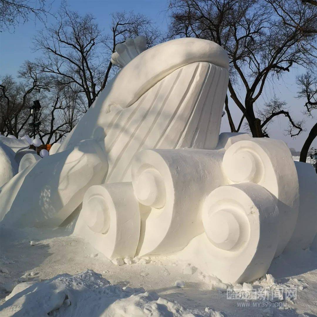 步步惊喜江畔雪雕又上新了