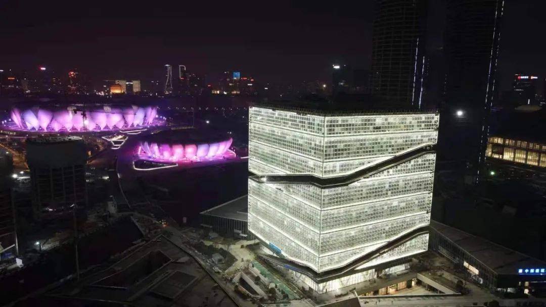 杭州这个最大玉琮亮灯了点击图片有惊喜