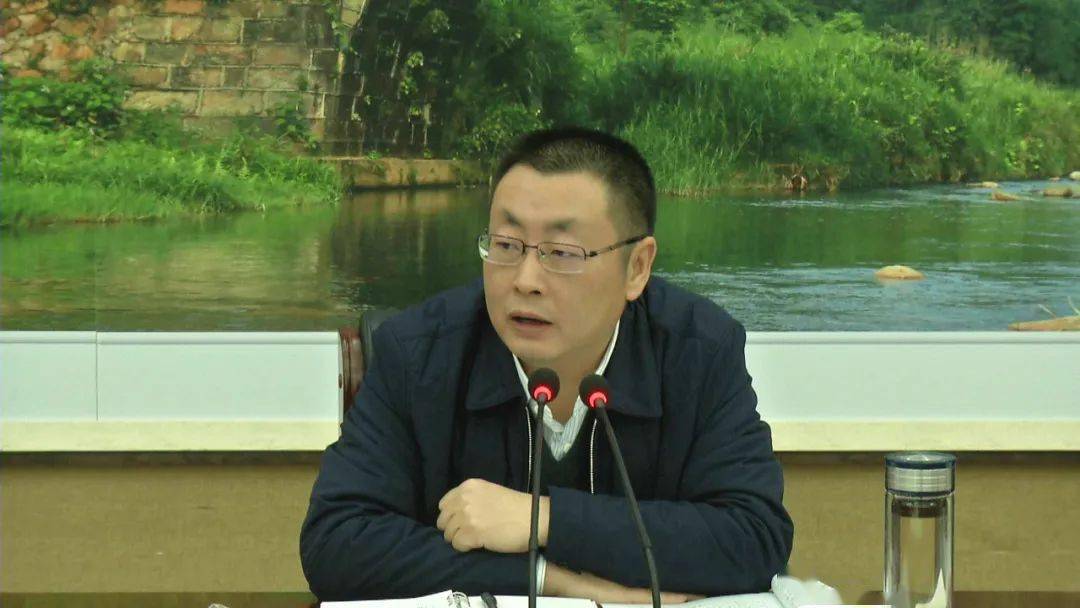 孙劲涛指出,各界人士代表从不同角度,不同领域出发,紧密结合永新实际