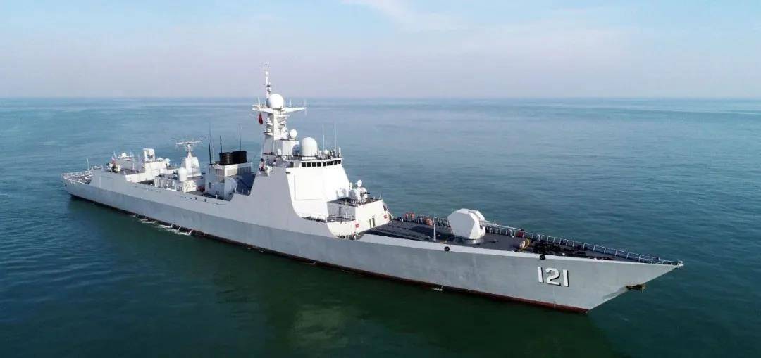 图片说明:齐齐哈尔舰北海舰队图值得注意的是,连云港海事局15日发布