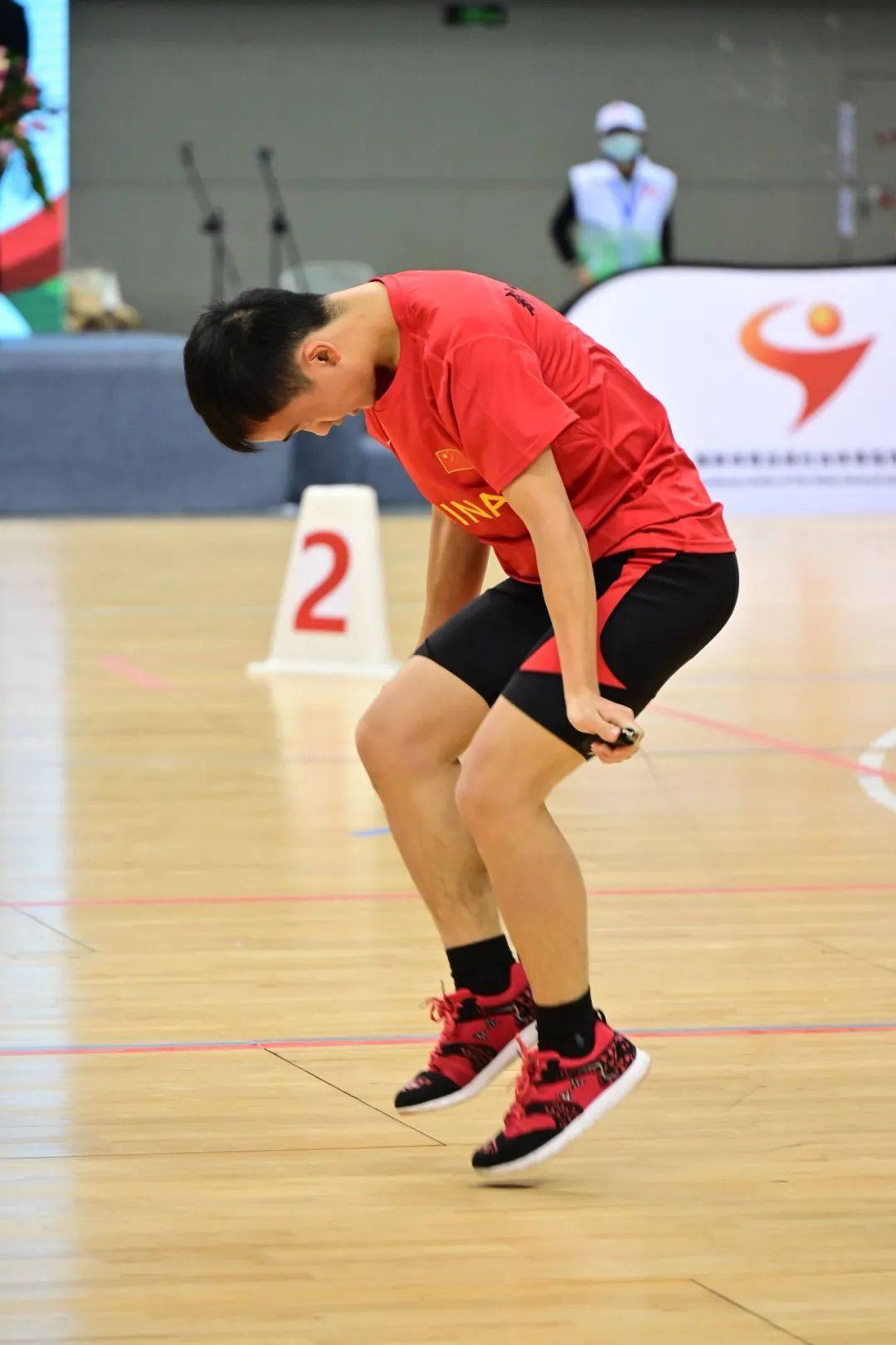 世界冠军上演巅峰对决跳绳总决赛盛大开幕