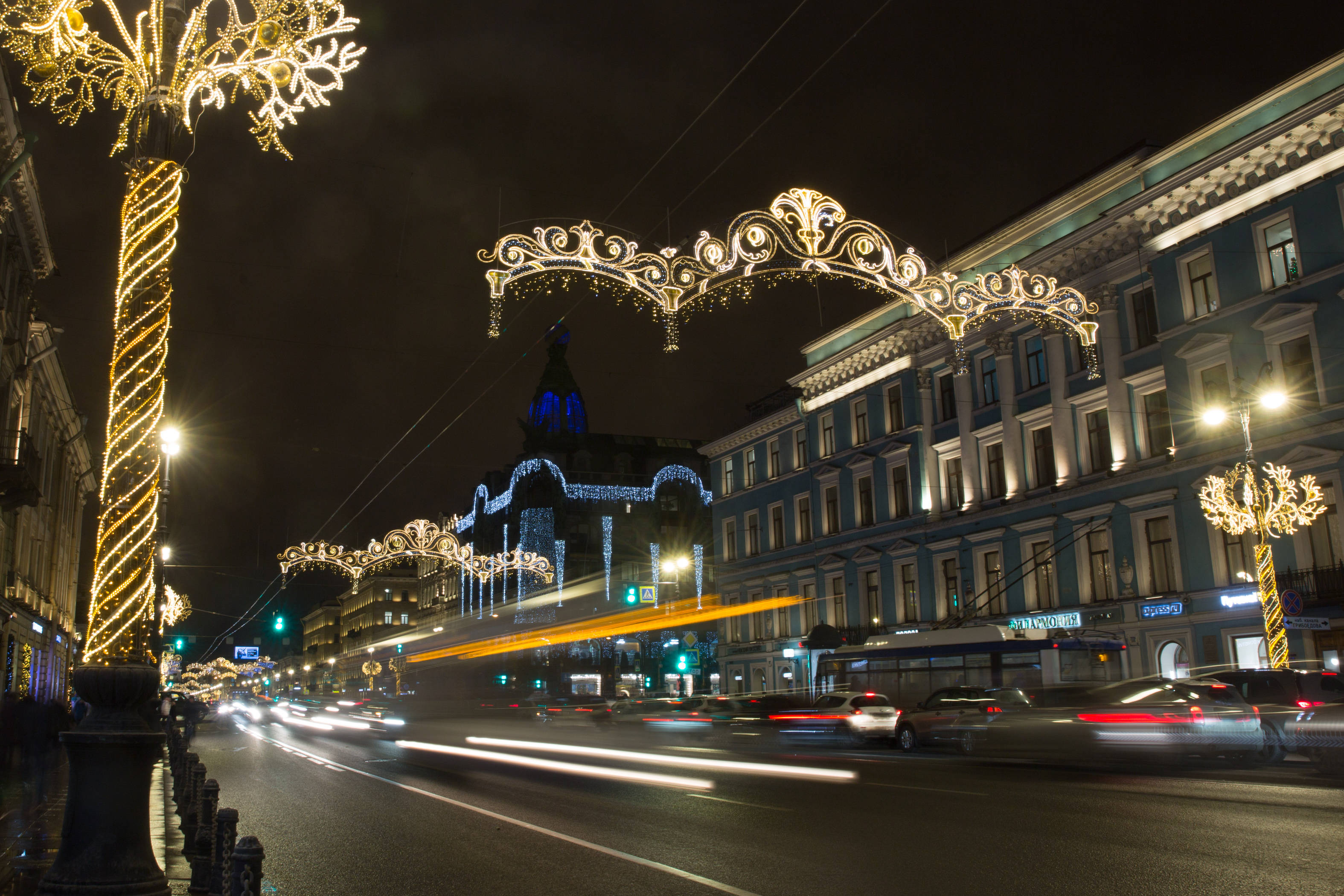 圣彼得堡亮灯迎新年
