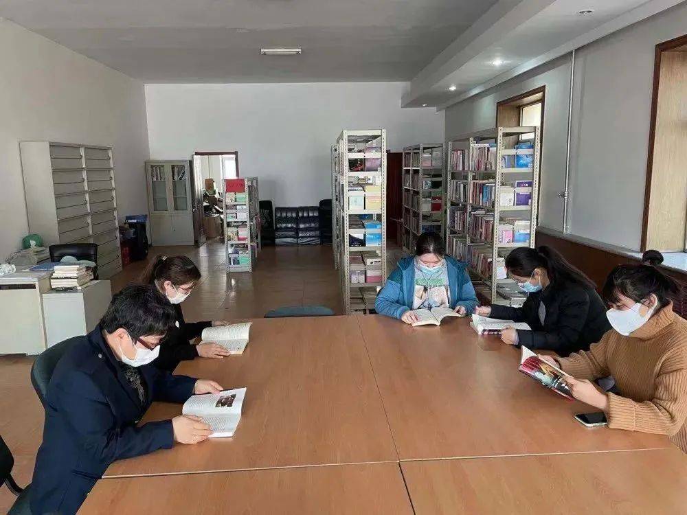 哈尔滨市香坊区图书馆开展心系她生活阅读驻梦想关爱留守妇女活动