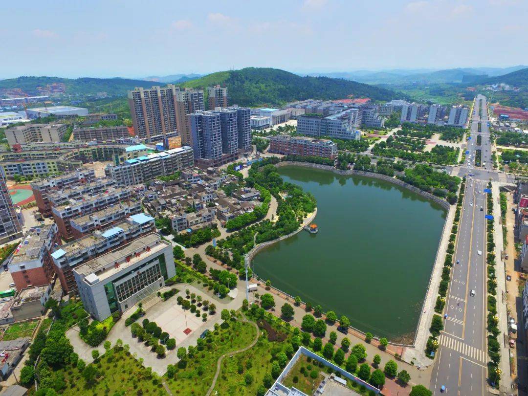 祝贺桂阳连续8年荣获全省平安县连续4年保持全省平安建设先进县荣誉