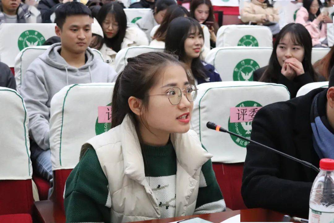 思辩青春,非凡"疫"生|第十四届"弘文杯"辩论赛决赛圆满结束