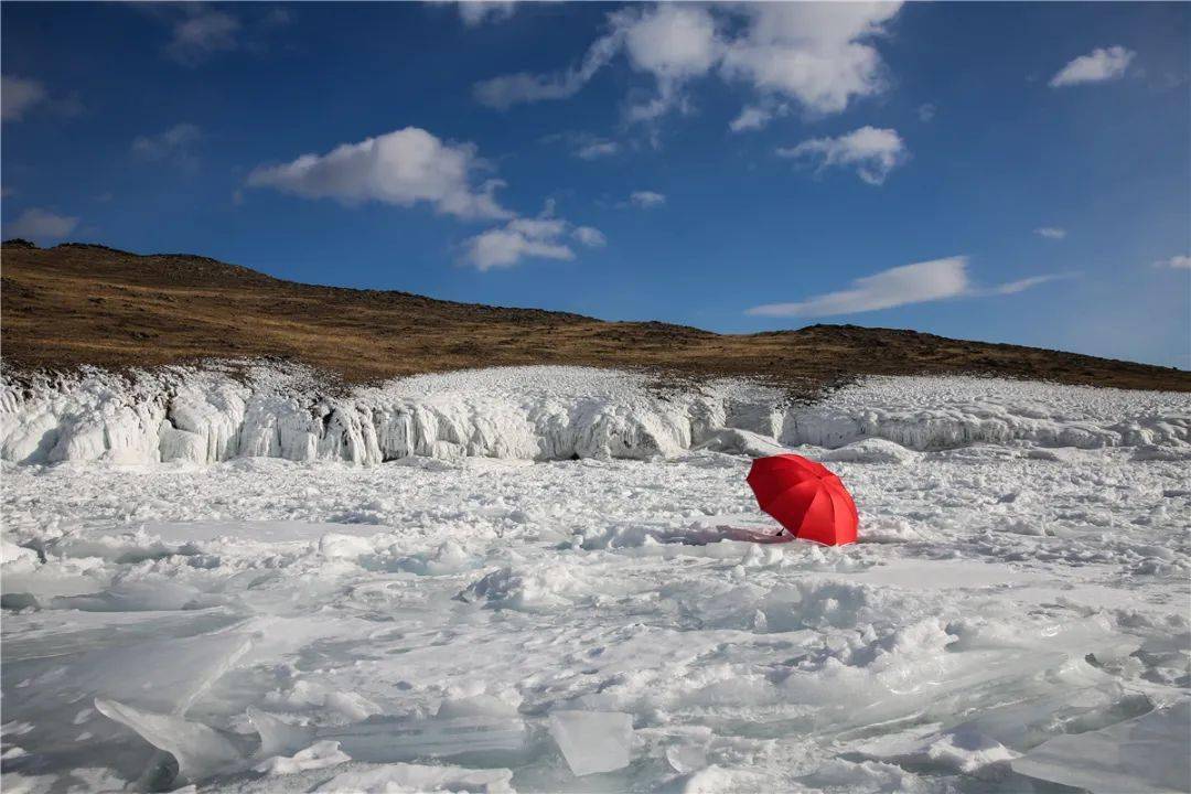 《皚皚白雪一點紅》《擎蒼待發》《雪景如畫》30鄭新華作品展示《古都