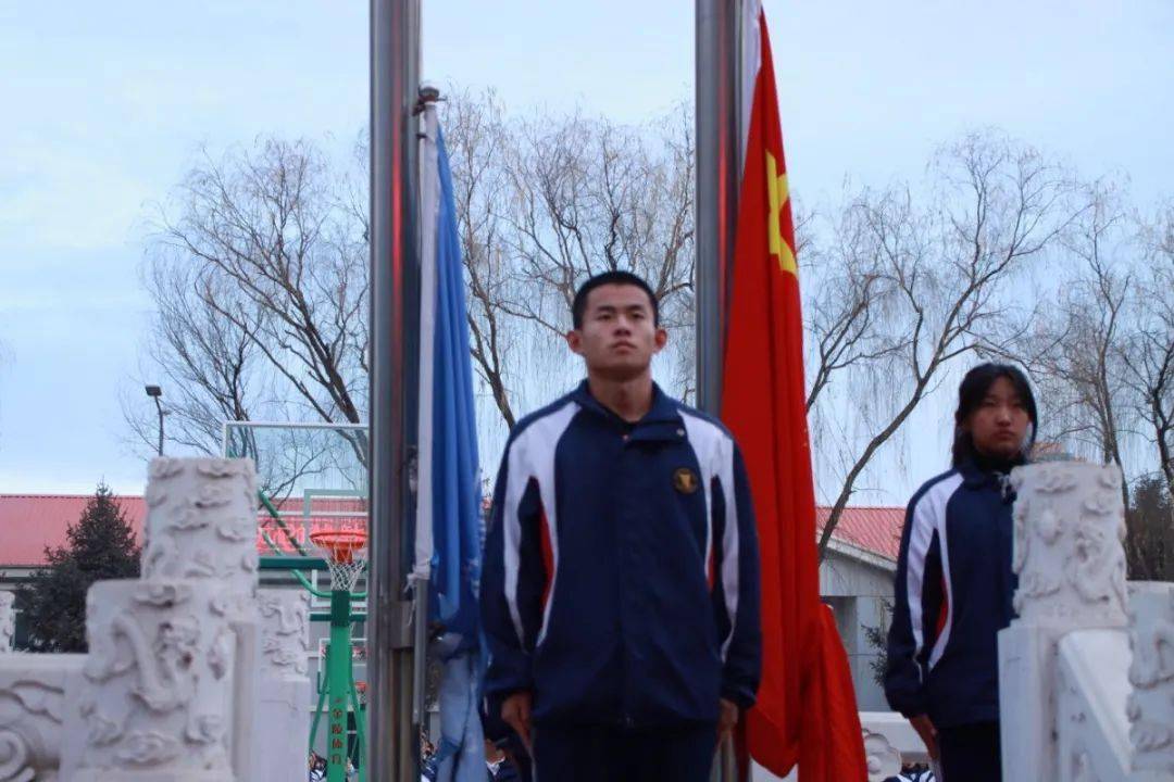 新时代榜样的力量 | 呼市一中主题升旗仪式