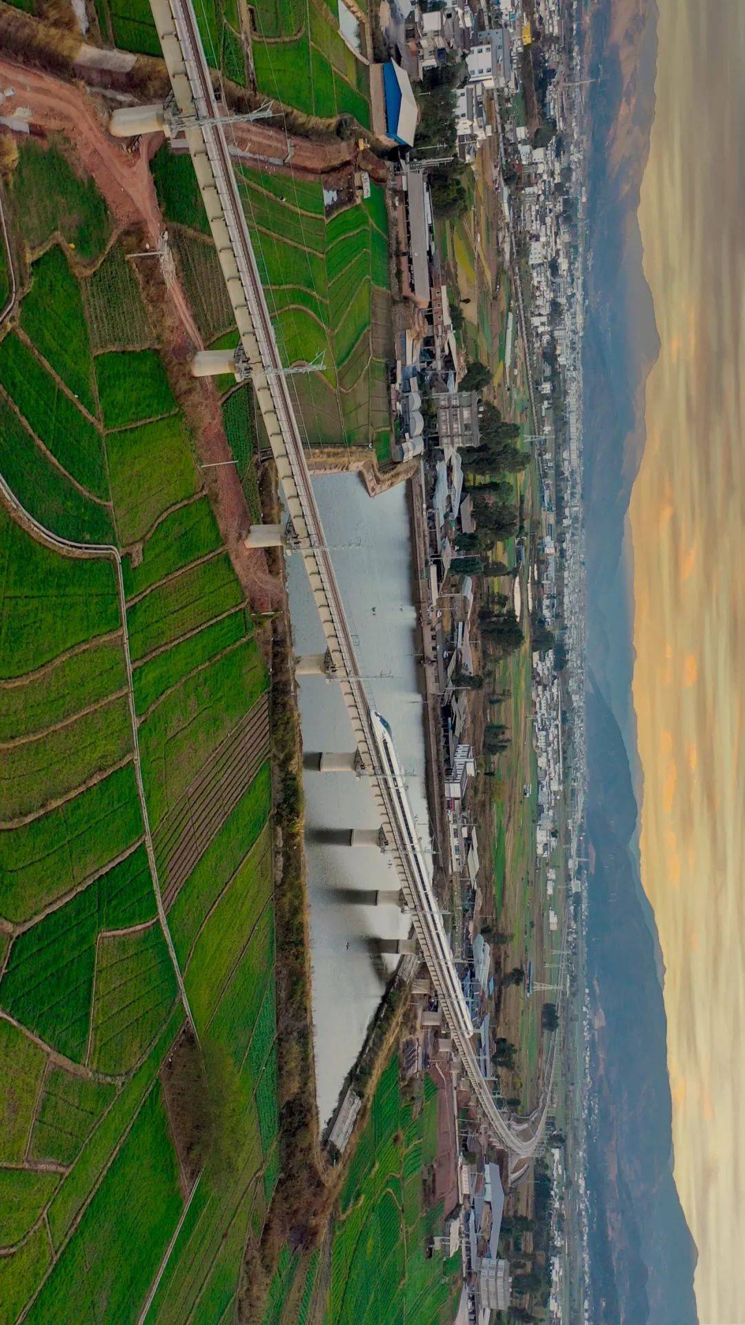 大临铁路今天通车啦!