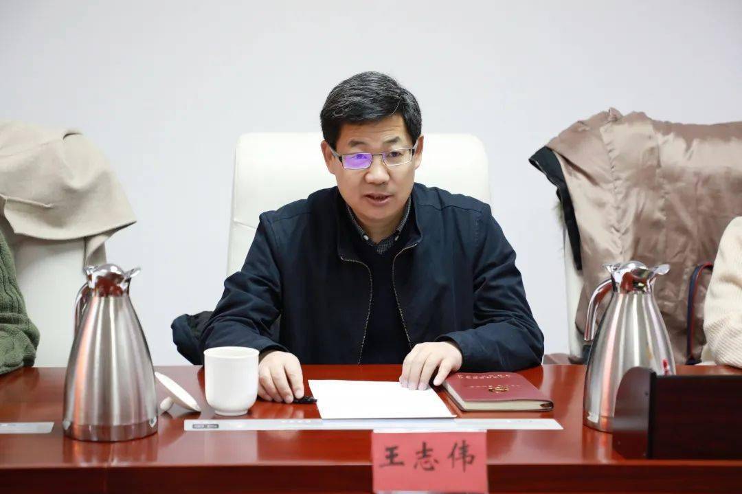 12月29日,区园林绿化局党组书记,局长王志伟带队到区农业农村局围绕