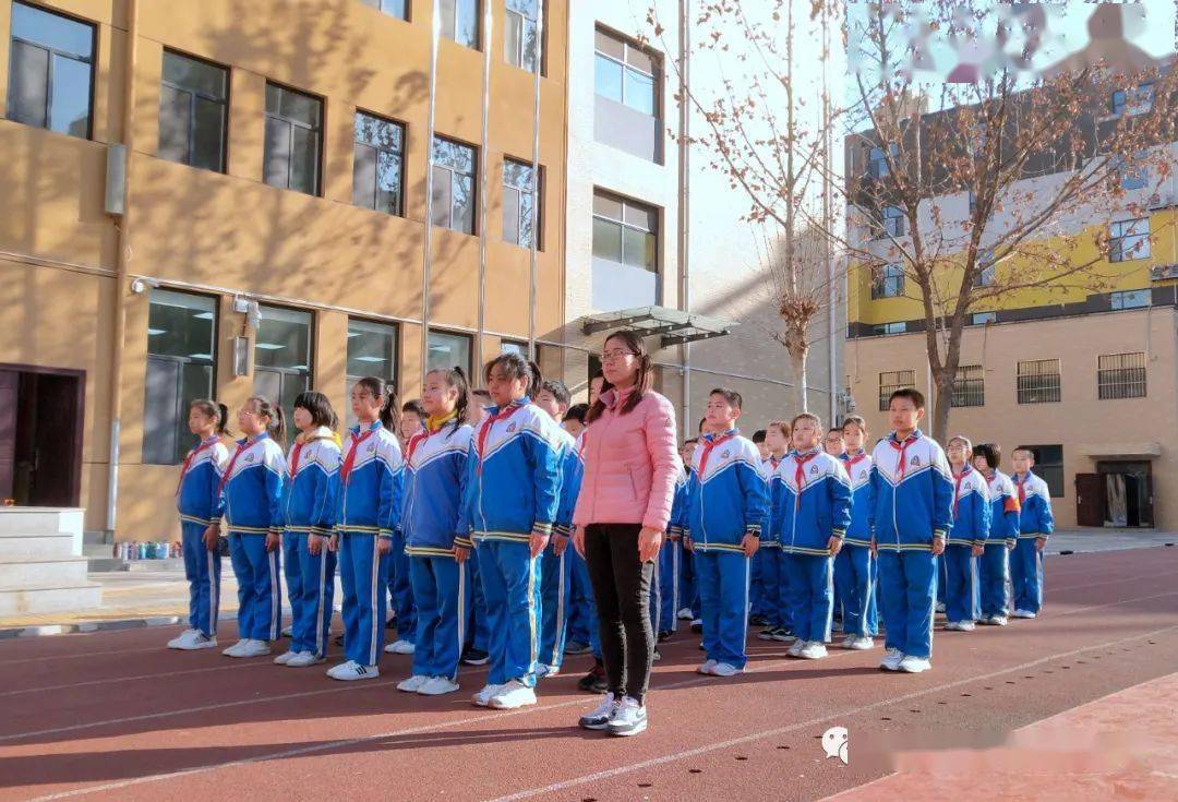 【校园】梦在心中,路在脚下——西苑小学课间操展演