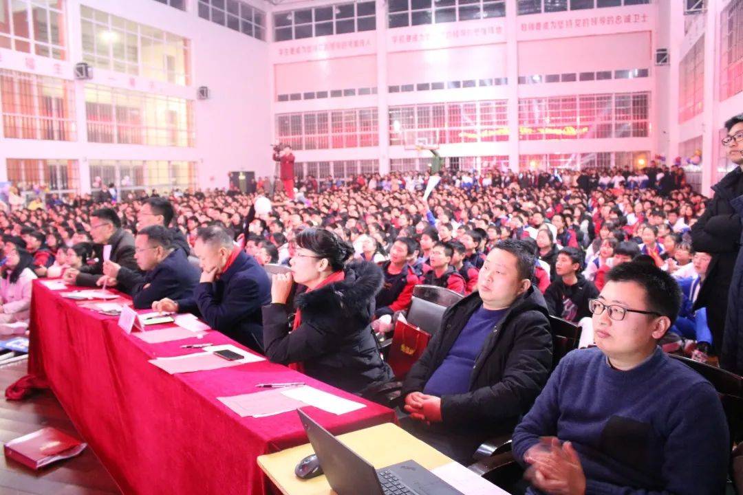 不忘初心逐梦前行宁乡五中举行2021年元旦文艺晚会
