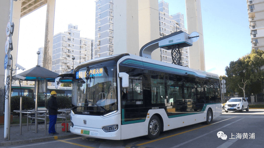 超级电容公交车承受极端天气的考验!