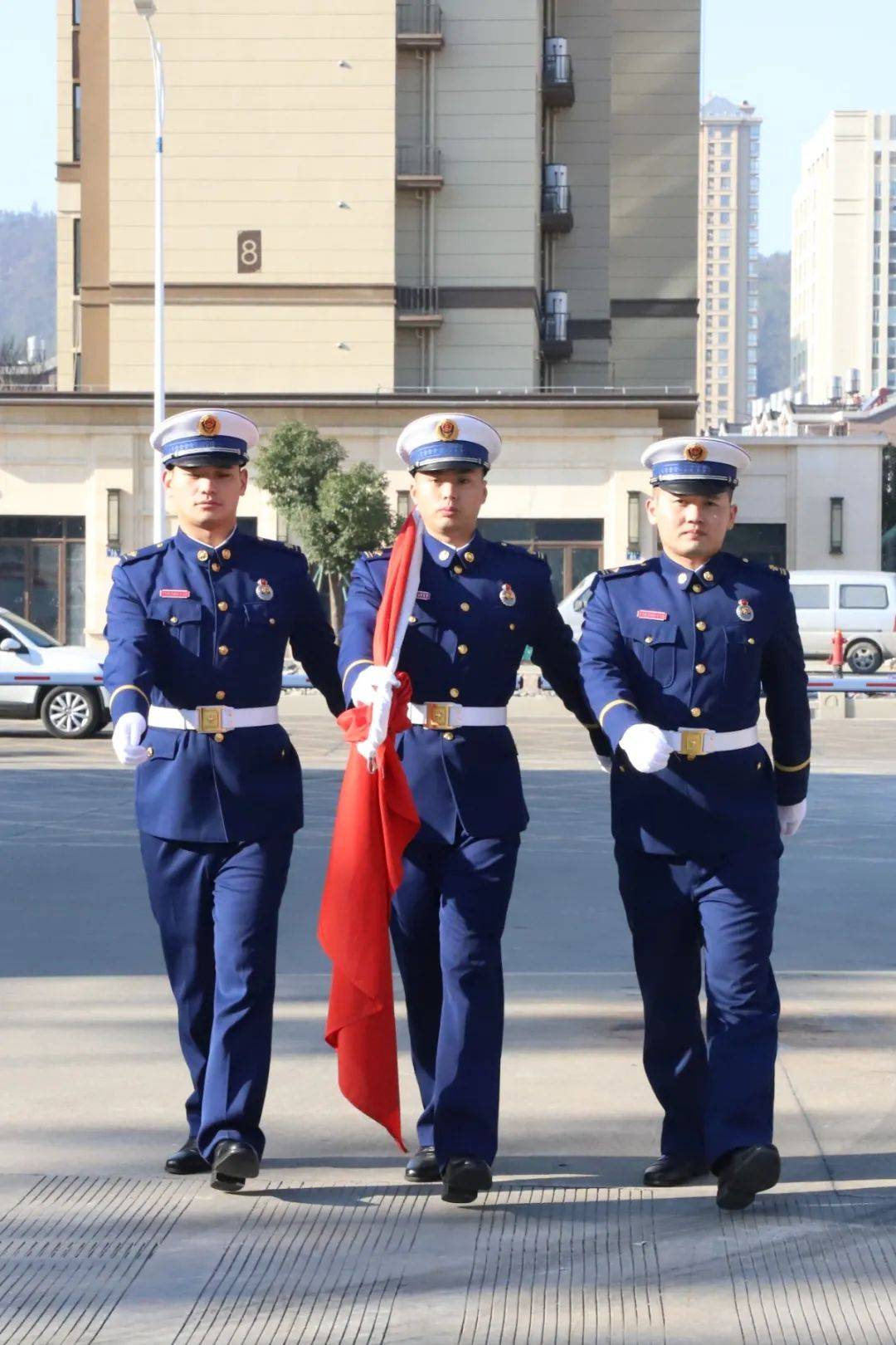 "奋斗"2021丨温岭市消防救援大队举行元旦升旗仪式