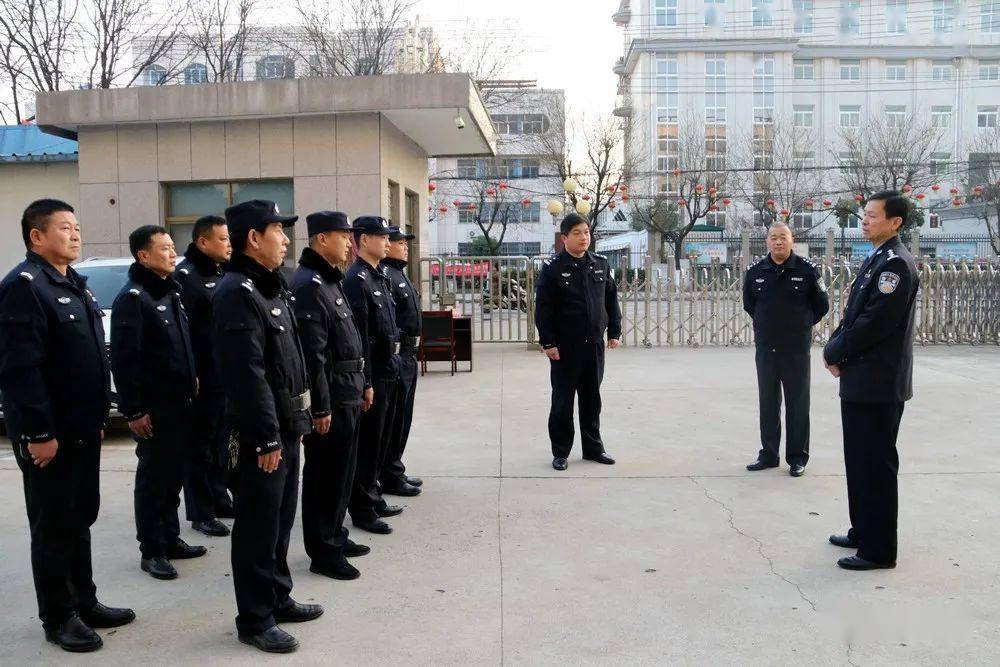 正阳县副县长,公安局局长韦书政督导检查元旦安保工作