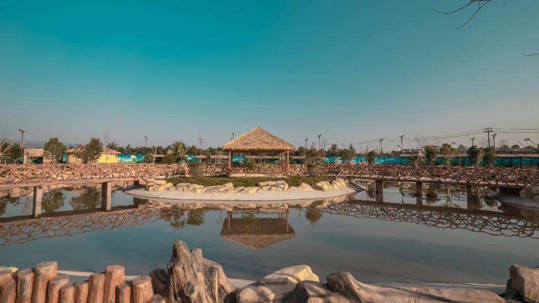 吧~水城三国小镇地址:陕西省宝鸡市岐山县蔡家坡创业路东段 图文来源