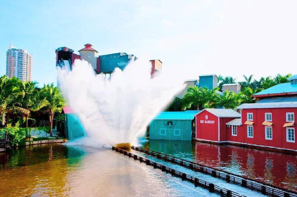 深圳欢乐谷,99元起抢夜场成人票,过山车,跳楼机,大摆锤,碰碰车.