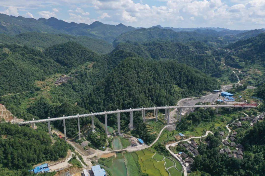 贵州玉新高速图片