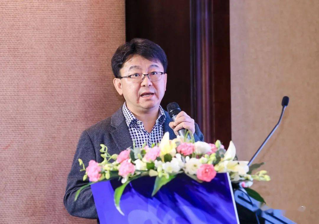 首席技术官白耿国微集团有限公司"eda正面临一个ai的新时代,ai技术