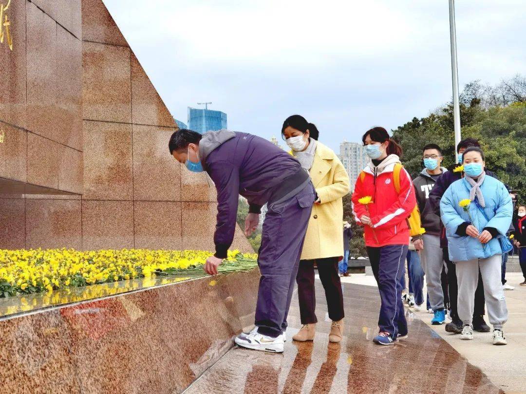 國旗下成長|百場龍華升國旗祭英烈儀式迎接建黨百年