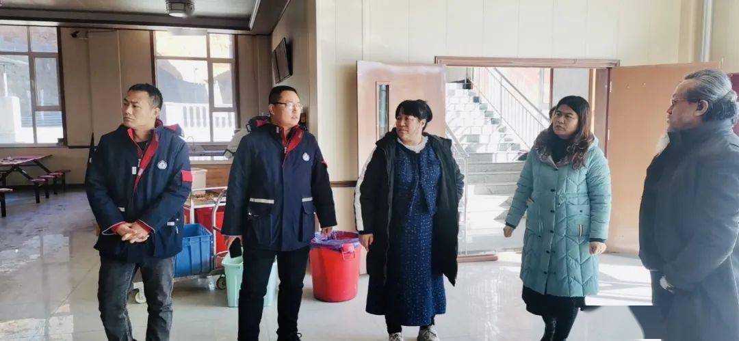 爱德星教育集团董事长邢如瑞,爱德星教育集团董事杨晓方,太谷二中启航